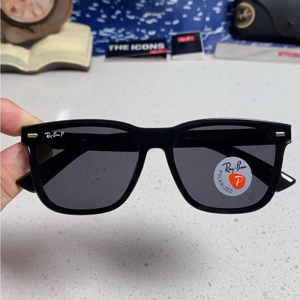 Ray-Ban Black Polarized Men's Sunglasses